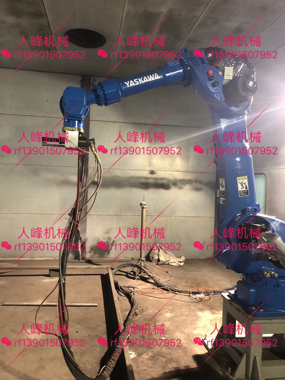 噴涂機(jī)器人250㎏ 噴涂機(jī)器人250㎏
